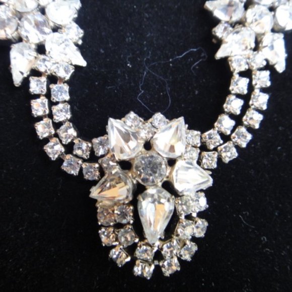 Rhinestone Vintage - Picture 14 of 15